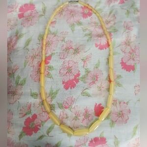 1960s Vintage Lemonade Acrylic Chunky Bead Necklace